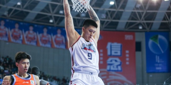 九游体育实况比分-CBA最新消息！曾繁日转会失败，泰勒加盟南京，李亚轩离开辽宁