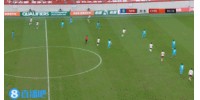 王钰栋传中拜合拉木打门，碰到后点的朱鹏宇入网，U22国足9-0领先